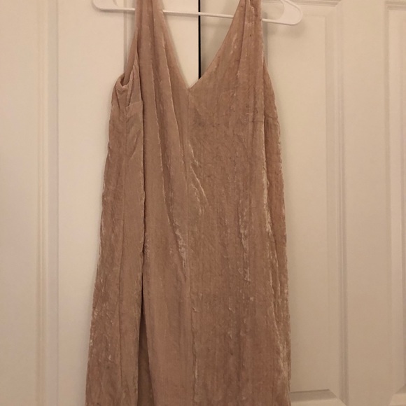 LOFT Dresses & Skirts - Loft crushed velvet in pale pink